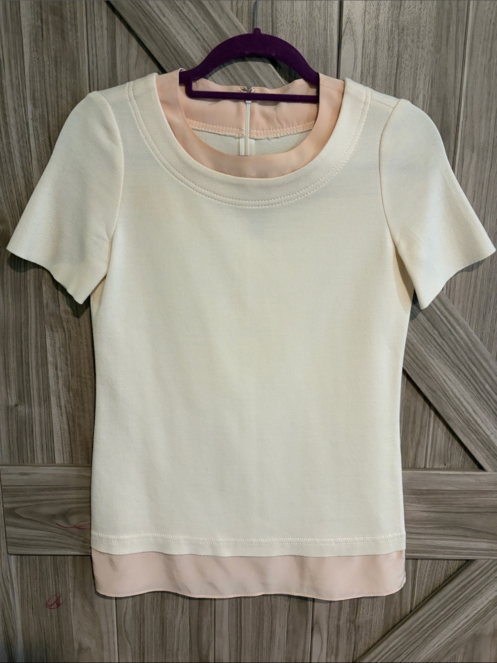 St. John Cream Short-Sleeve Tee with Blush Trim Wool and Silk